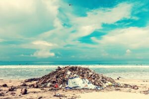 Sistema de IA, polímeros circulares e plástico biodegradável