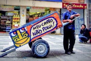 Pimp My Carroça lança ações de apoio socioambiental