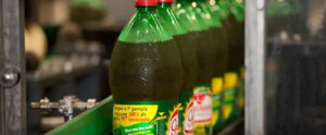 Embalagem de guaraná reciclada, Plástico retirado do oceano e Produtos neutros em carbono