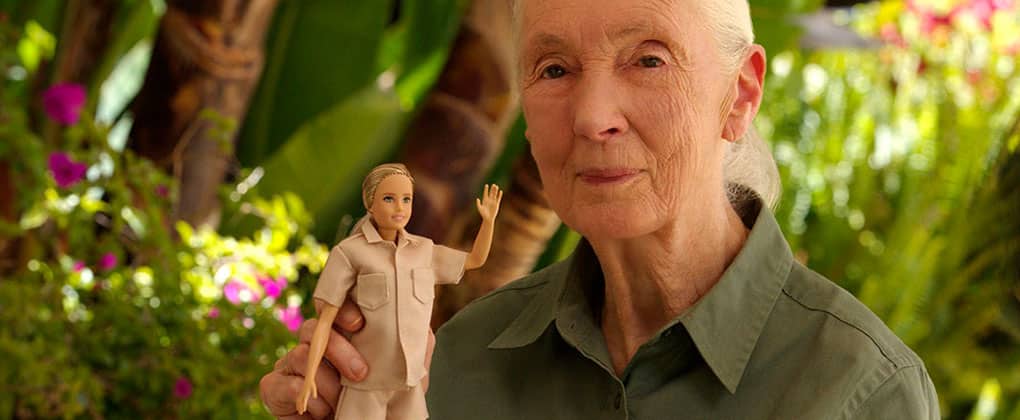 barbie de plástico coletado do oceano