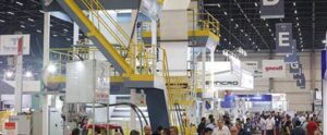 Feira do plástico volta ao estilo presencial