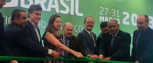 Plástico Brasil reforça a necessidade de reindustrialização brasileira