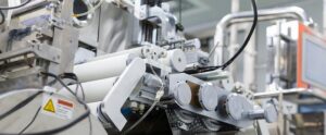 Máquinas e equipamentos: produção e processamento do plástico