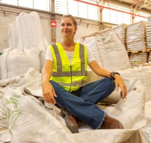 Madeira de PVC, Loja de plástico e 50% de reciclados