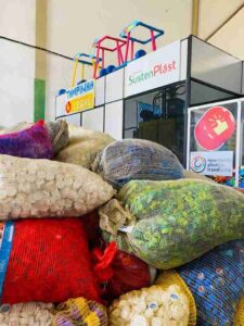Tampinha Legal em conferência de reciclagem na Espanha
