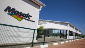 Economia circular na produção agrícola, negócios com a CNI e Cão reciclador