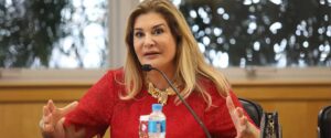 Elas na Indústria: projeto convida mulheres para serem mentoras