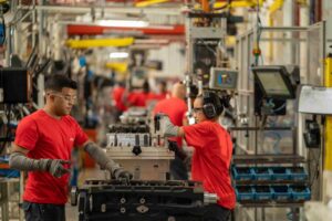 Confiança industrial estabiliza em março