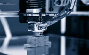 Descubra a tecnologia da micro moldagem por injeção