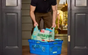 Plástico biodegradável, Amazon cria embalagens biodegradáveis e espetáculo com sacos plásticos