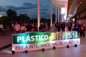 Fechamento da Plástico Brasil 2025: o futuro da indústria de plásticos