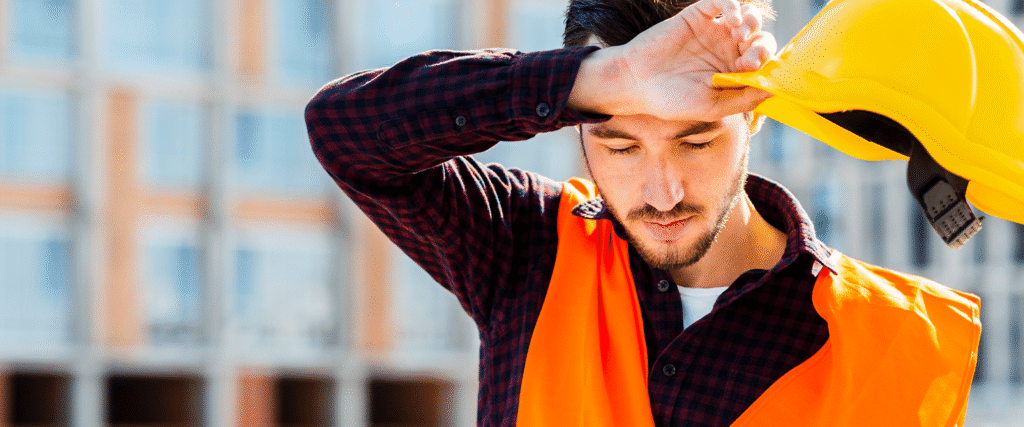 Indústria volta ao pessimismo após 30 meses