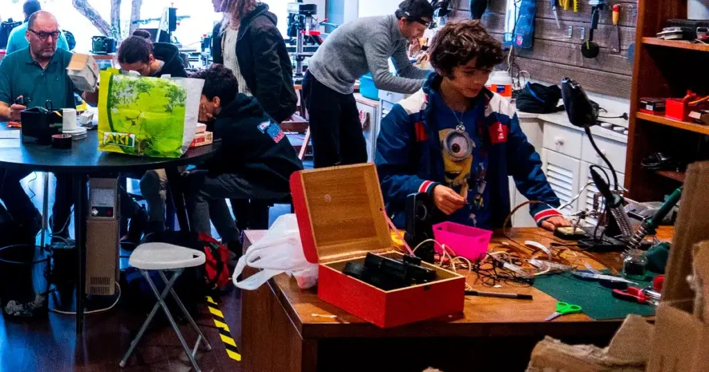Viva Lab em Portugal une criatividade e tecnologia para reciclar plástico