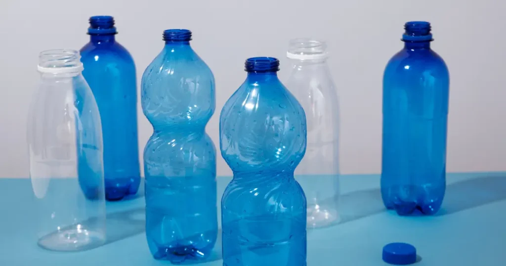 Argentina dá passo sustentável e fabrica materiais de construção com plásticos reciclados