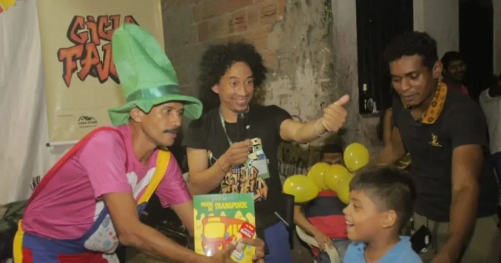 Em Manaus jovem vence prêmio por projeto que transforma plásticos em impacto social