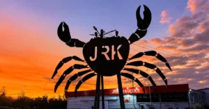 Engenharia interna de equipamentos coloca a JRK no centro das soluções do chão de fábrica