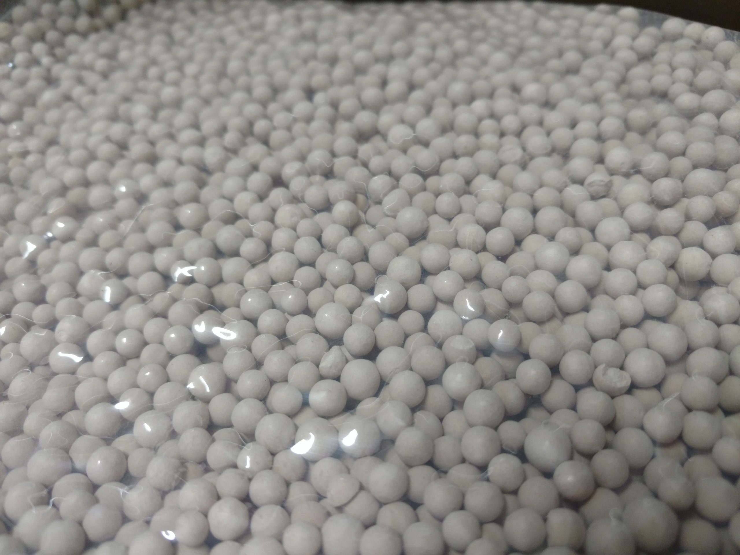 MOLECULAR SIEVE