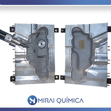 Sistema de Limpeza e Manutenção de Moldes - Mirai Química