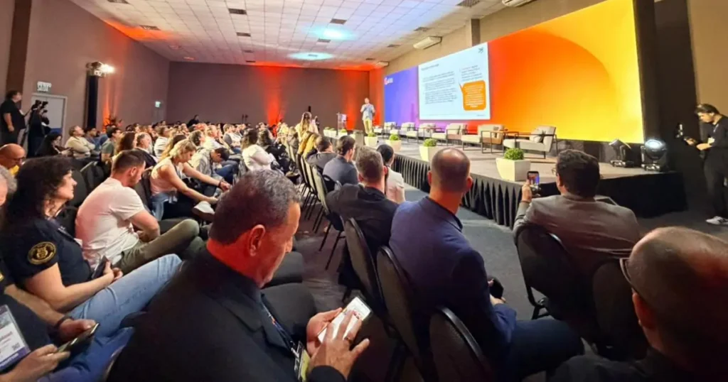 6º Congresso Brasileiro do Plástico reúne público expressivo durante a Interplast 2026